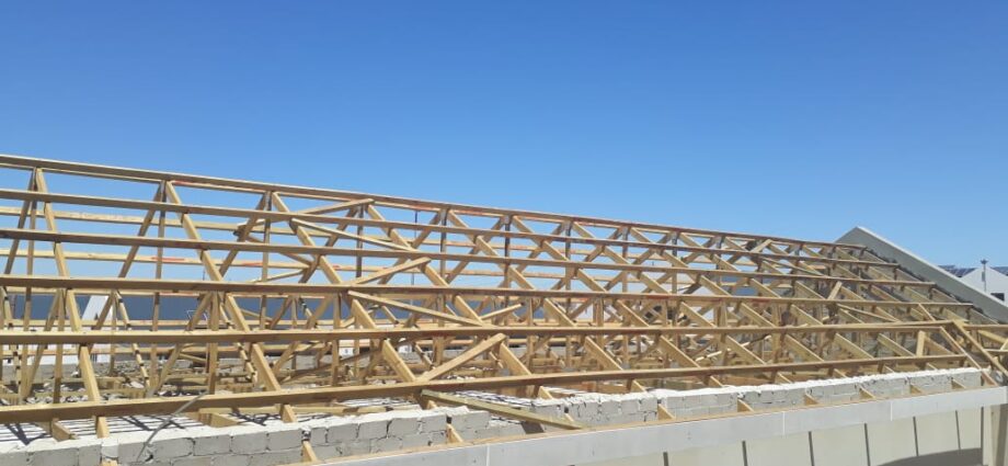 Roof Trusses Price