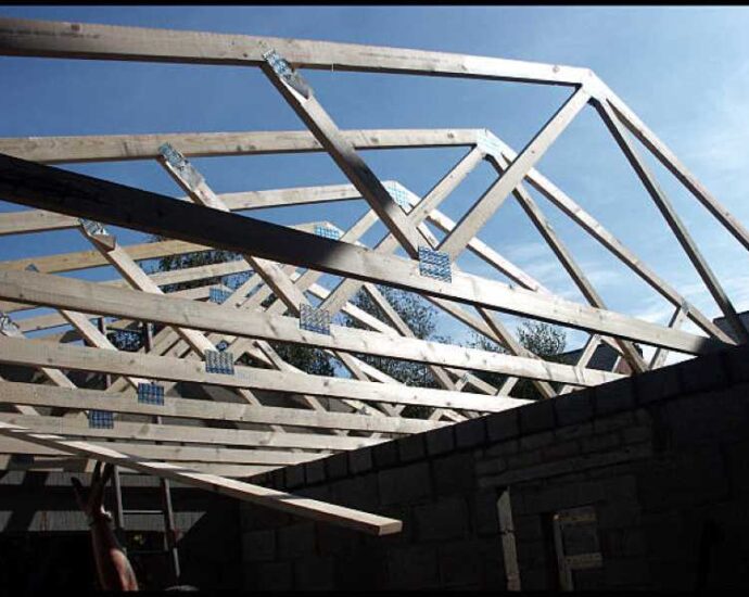 roof truss fabricator